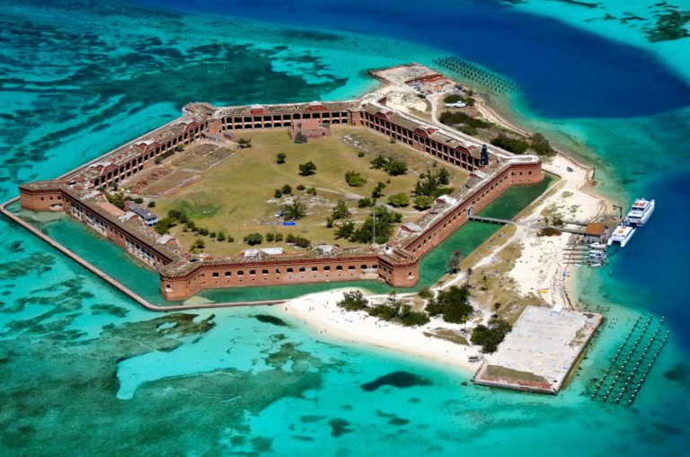 personal chauffeur to fort zachary taylor park